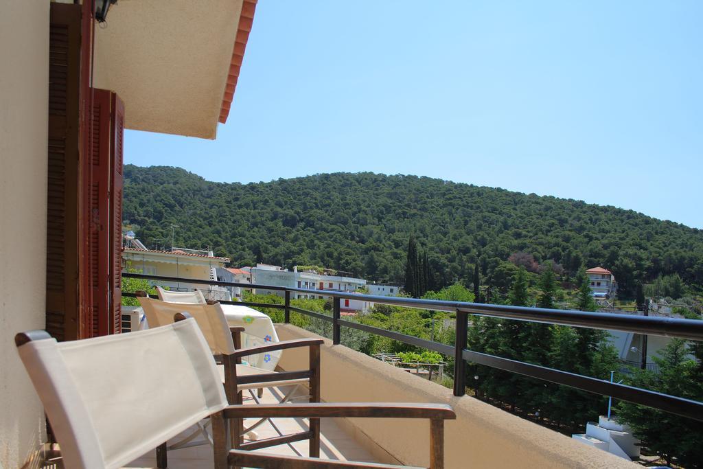 Villa Yiotevi Poros Town Cameră foto